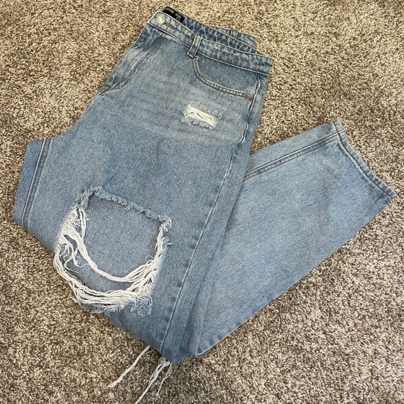 PrettyLittleThing Denim Mom Jeans | Size 12 - Picture 1 of 5